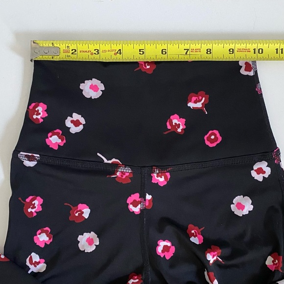 Beyond Yoga x Kate Spade Falling Floral High Waist Bow Detail Leggings - Picture 9 of 11